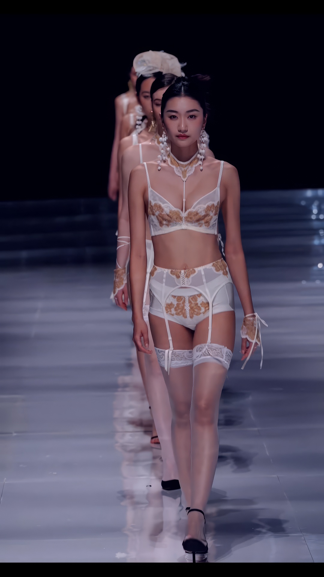 NOVENDREAM-4K无水印高质量时装短视频花絮👗-NOVENDREAM