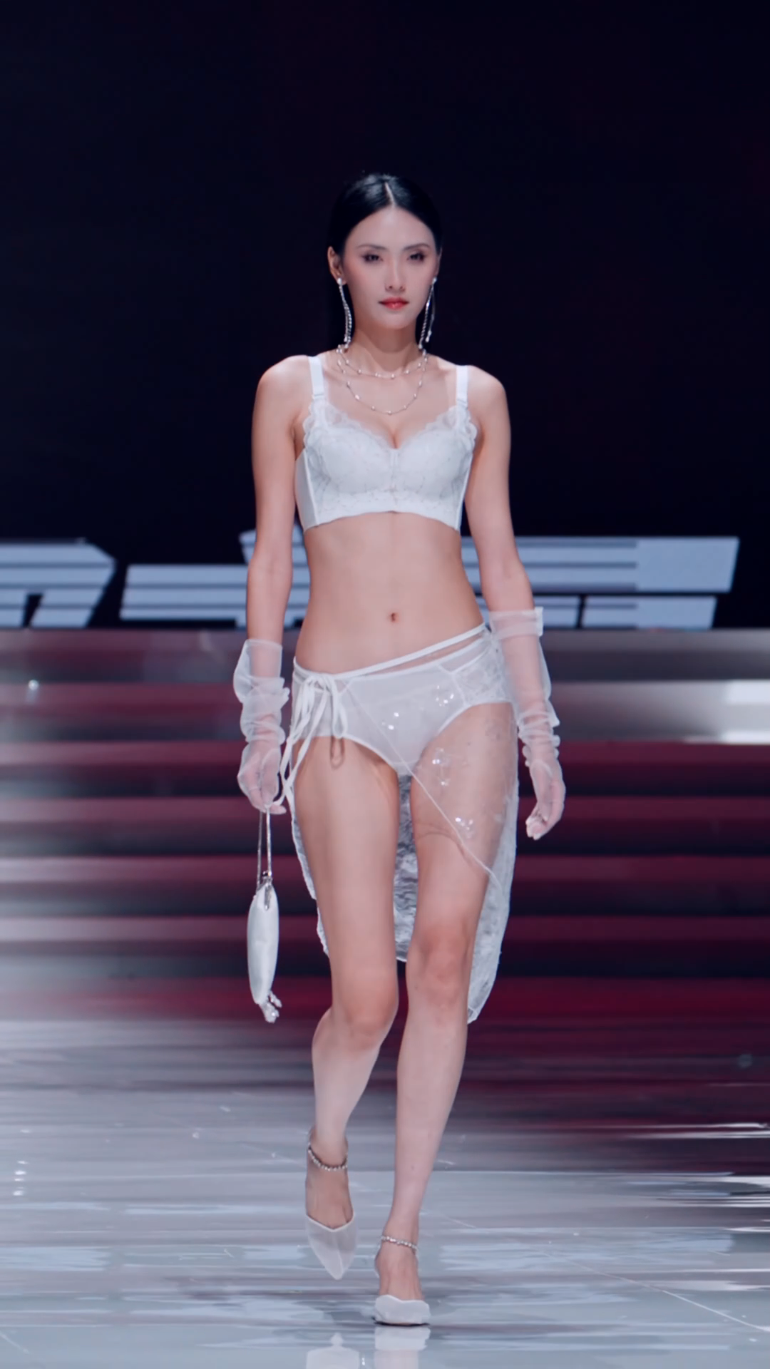 NOVENDREAM-无水印高质量时装短视频👗-NOVENDREAM