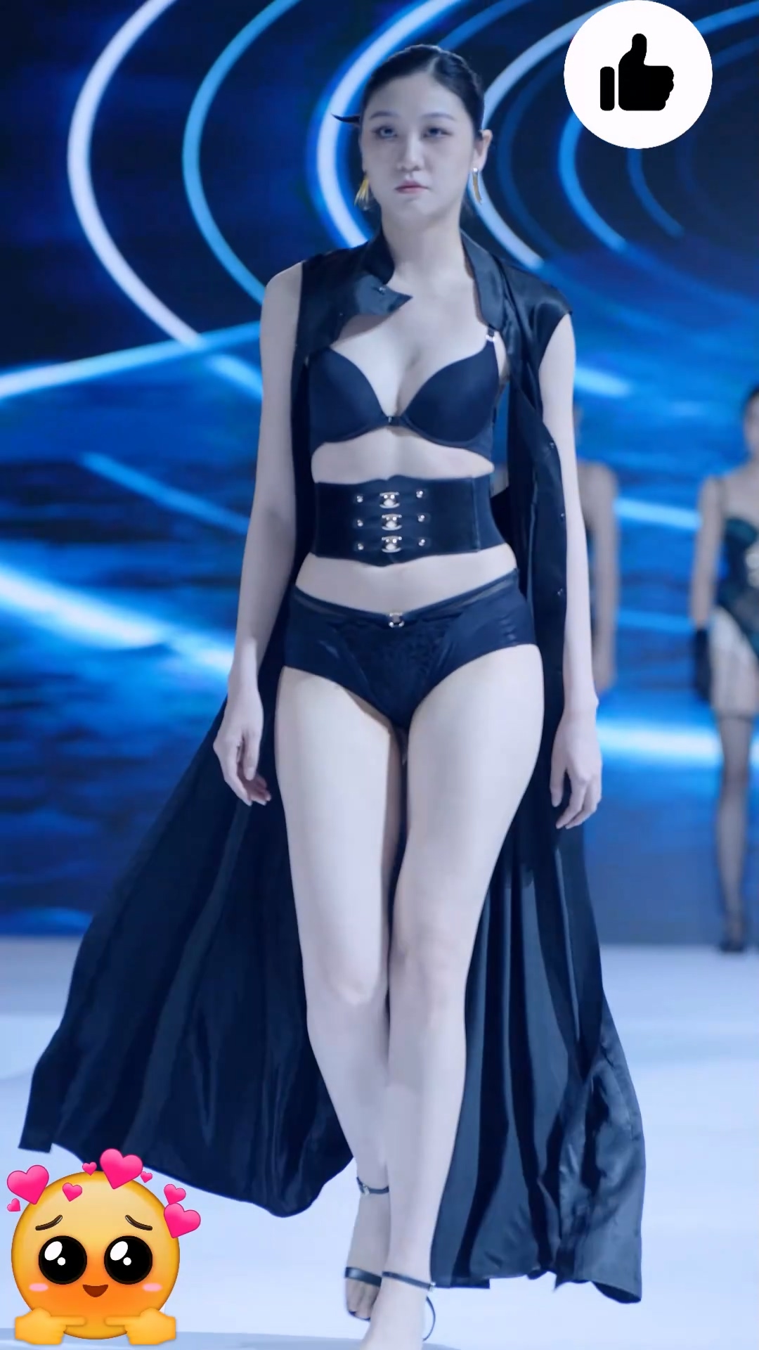 NOVENDREAM-无水印高质量时装短视频👗-NOVENDREAM