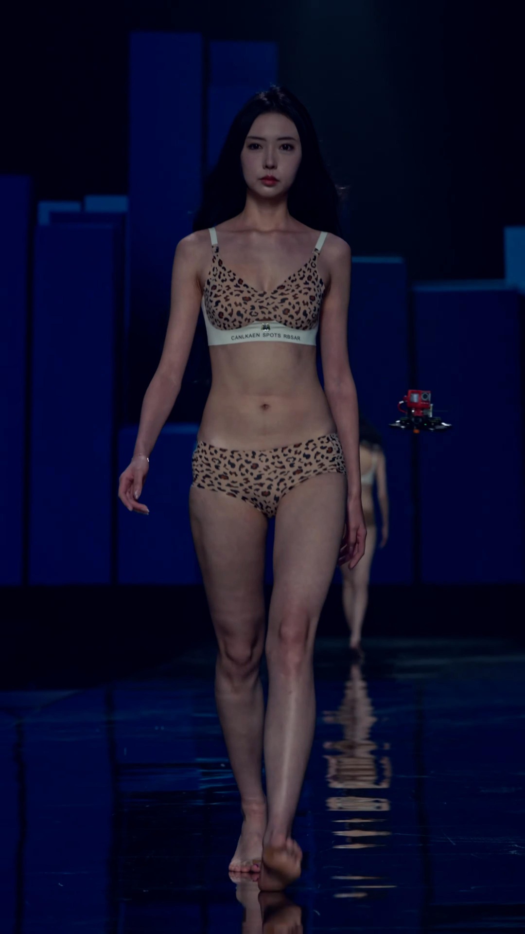 NOVENDREAM-无水印高质量时装走秀短视频👗-NOVENDREAM